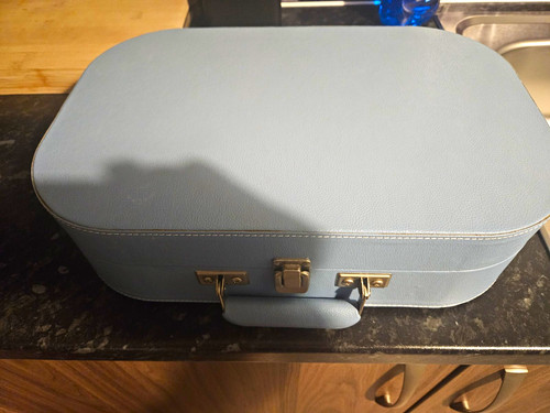 Crosley suitcase record player - suitcase,